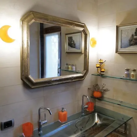 Rossa - Capitol Lifestyle