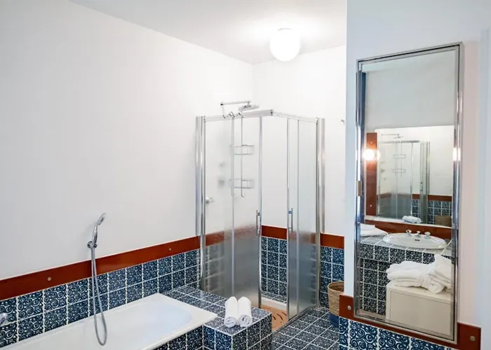 Rossa - Capitol Lifestyle * Cerro (Laveno-Mombello)