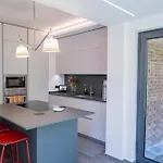 Villa Rossa - Capitol Lifestyle